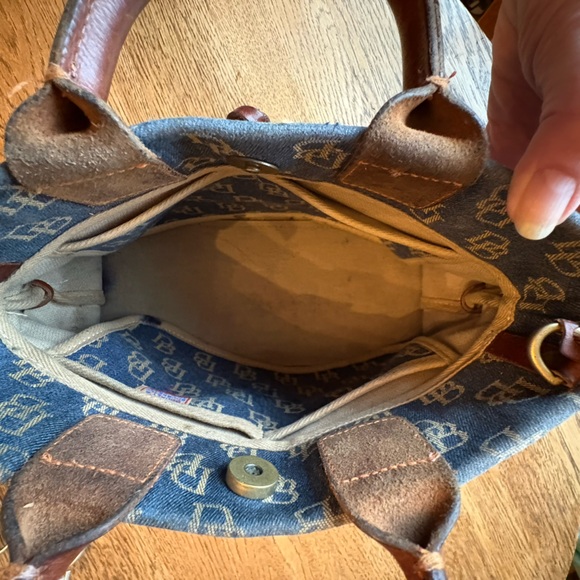 Dooney Bourke Denim Logo Small Satchel Leather Accents and Hang Tag. - Picture 9 of 16